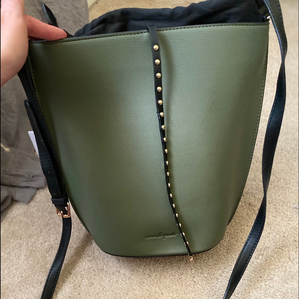 SALE!! ✨✨ Urban Originals ⚡️studded bucket bag